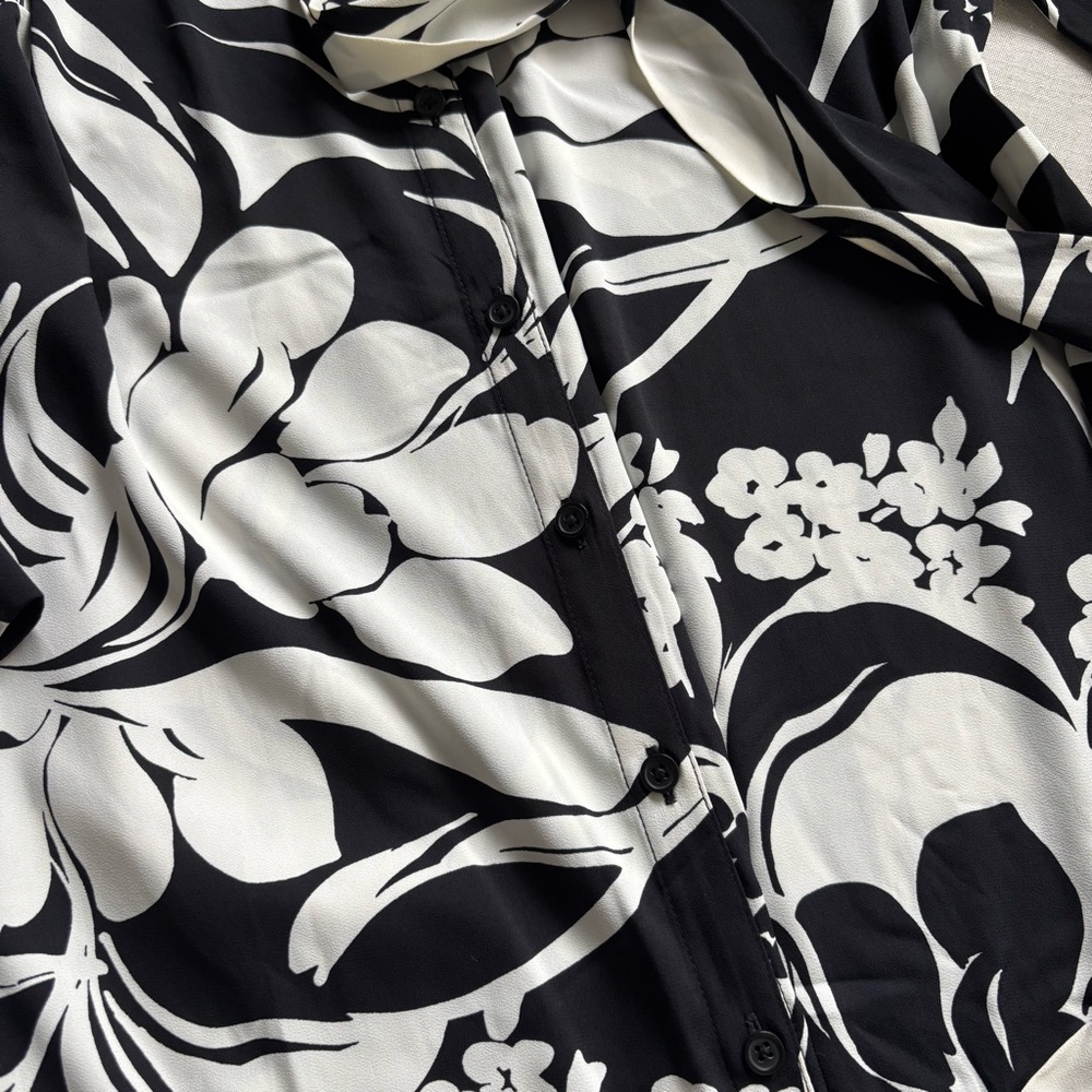 Chico’s Foliage Maxi Shirt Dress Women’s 1P (US 8P) Black White Button Front - Picture 6 of 8